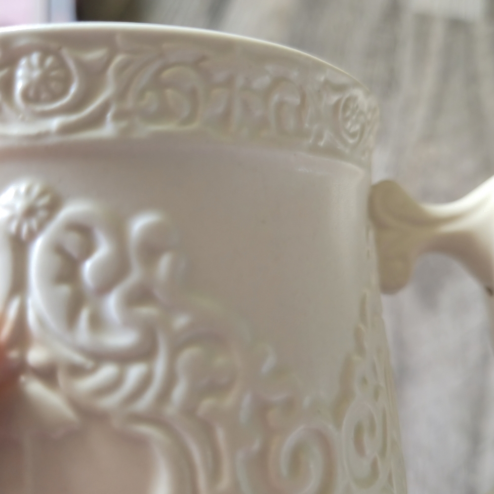 Disney Mary Poppins Parrot Head Footed Mug Disney Parks Epcot Pink Ceramic 14oz - Picture 9 of 11